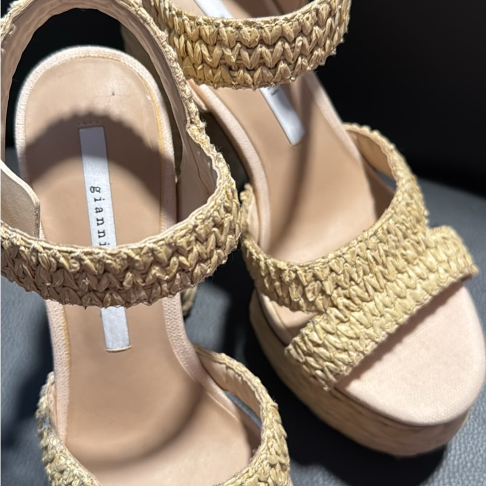 Gianni Bini Pelle Raffia Platform Heels